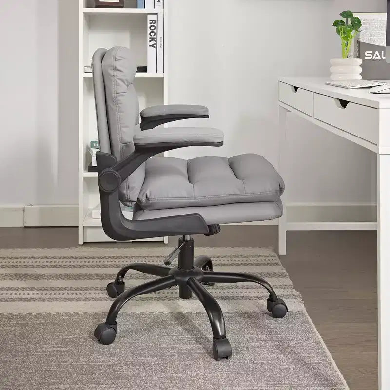 Sedia da ufficio girevole in pelle PU con schienale alto, grigia/bianca, con braccioli ribaltabili, 1 persona