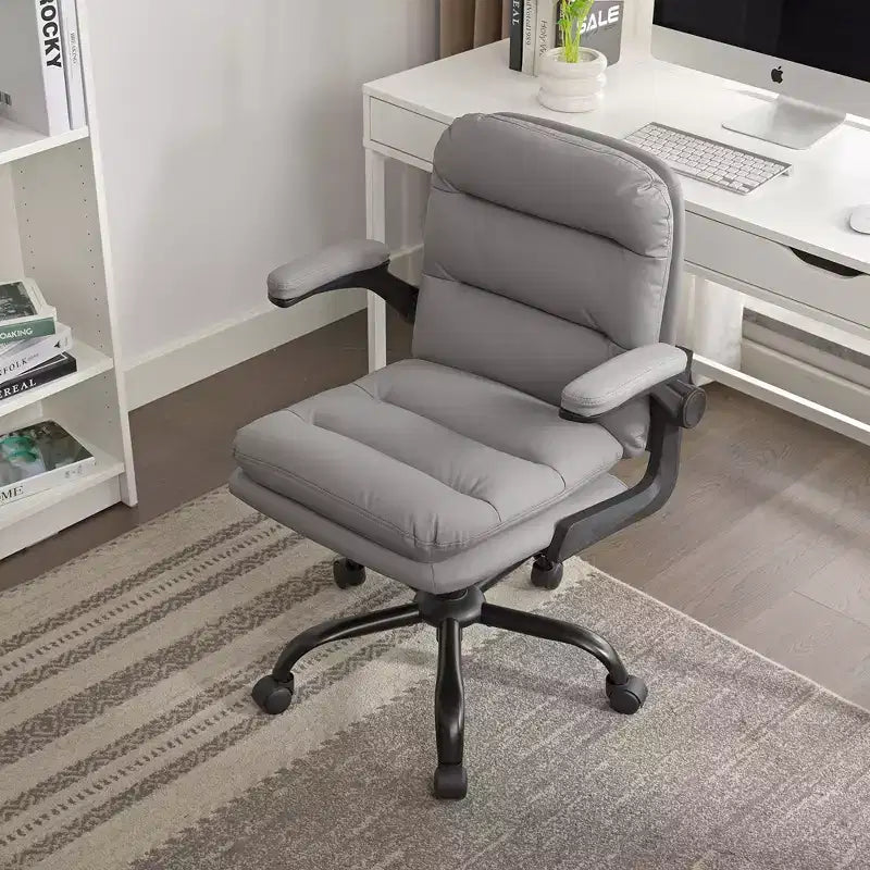 Sedia da ufficio girevole in pelle PU con schienale alto, grigia/bianca, con braccioli ribaltabili, 1 persona
